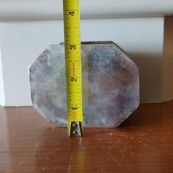 Vtg Tibetan Mughal Indian Silver Metal Repousse Octagon Shaped Spice Jewelry Box - Picture 9 of 12